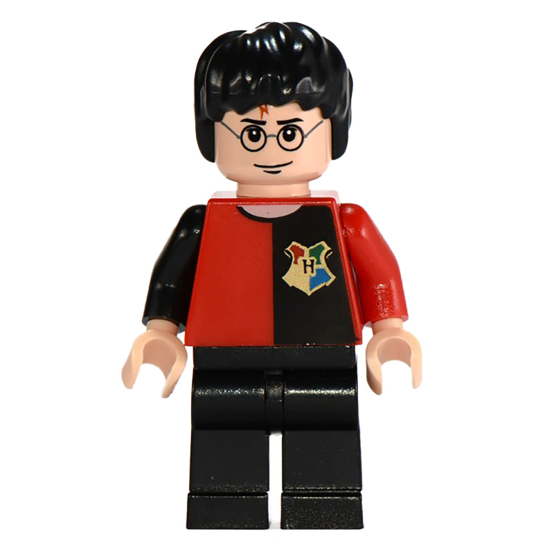 fig-006140 – Harry Potter, Tournament Uniform Red and Black with Hogwarts Crest