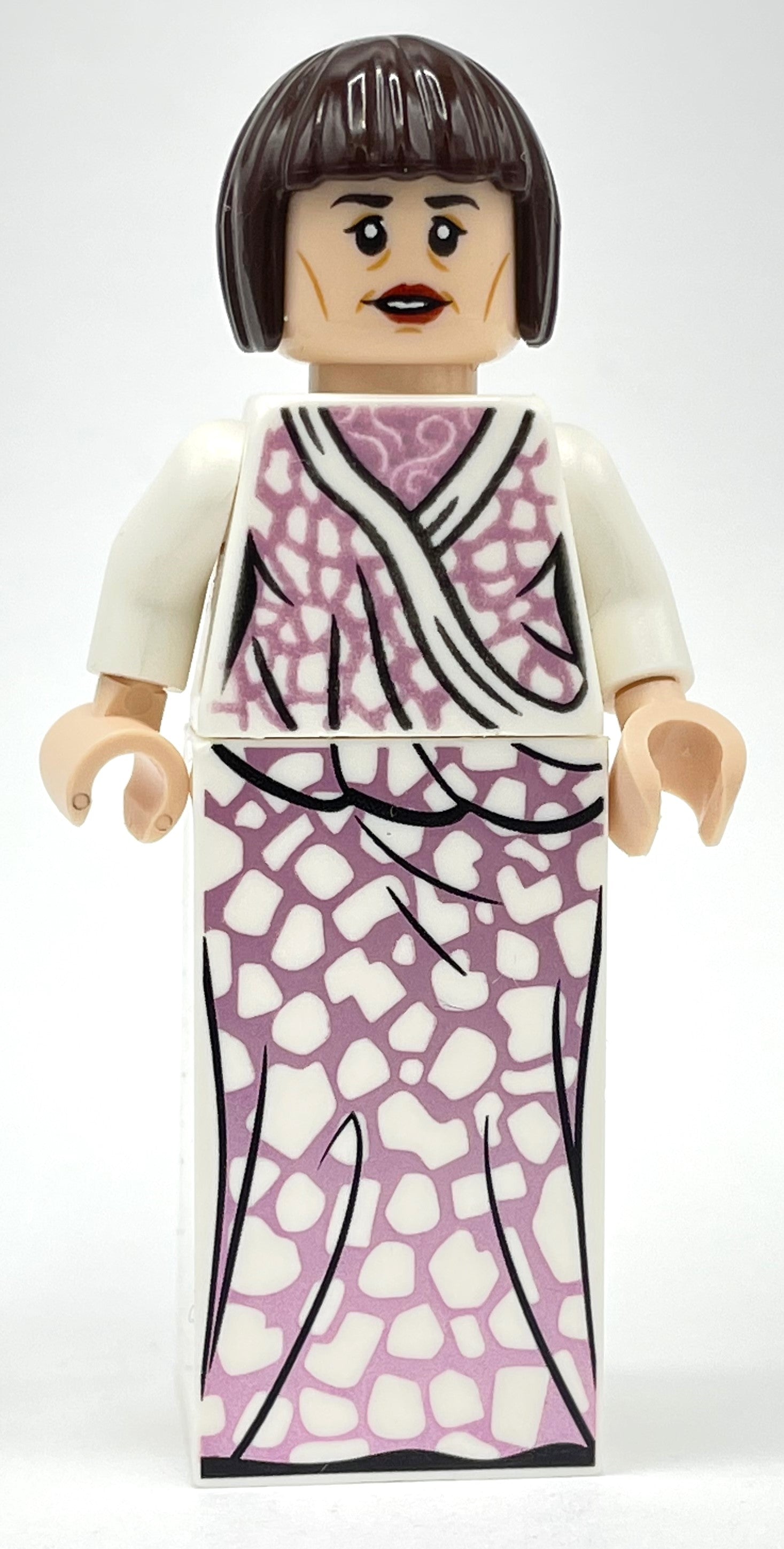 fig-006205 – Madame Maxime, White Outfit