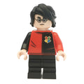 fig-006218 – Harry Potter, Tournament Uniform Red and Black with Hogwarts Crest, Medium Legs