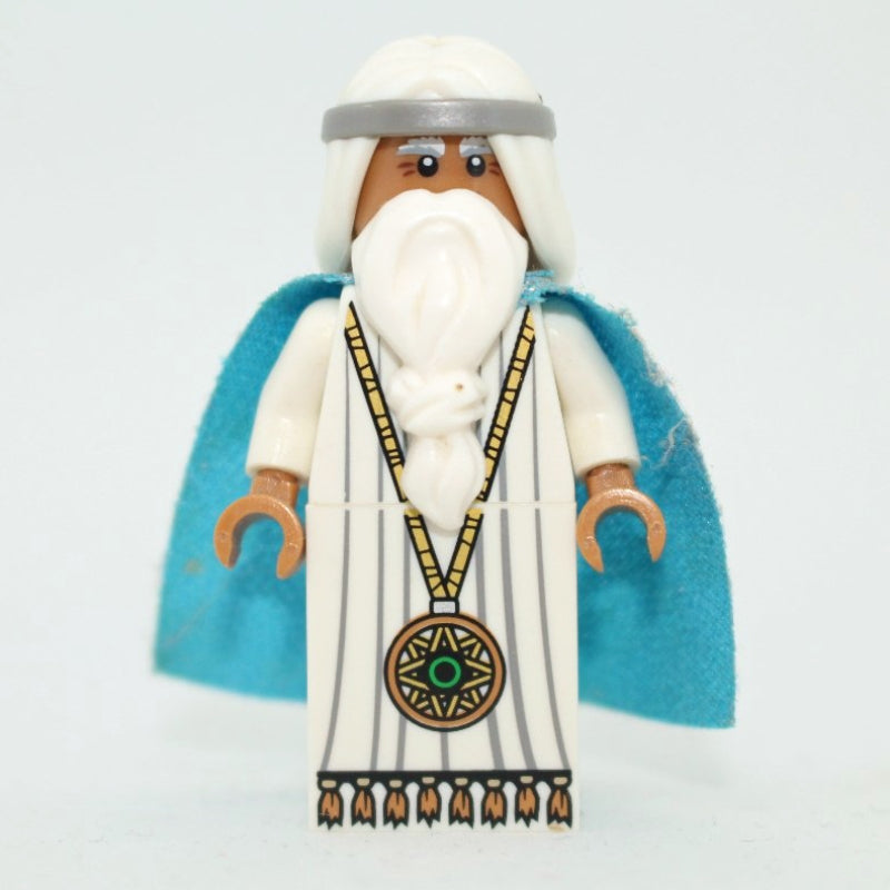 fig-006242 – Vitruvius with Medallion and White Pupils