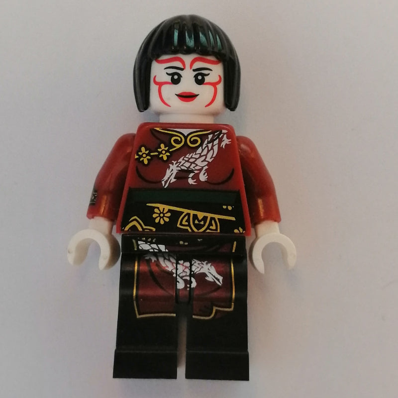 fig-006259 – Nya in Kabuki Outfit