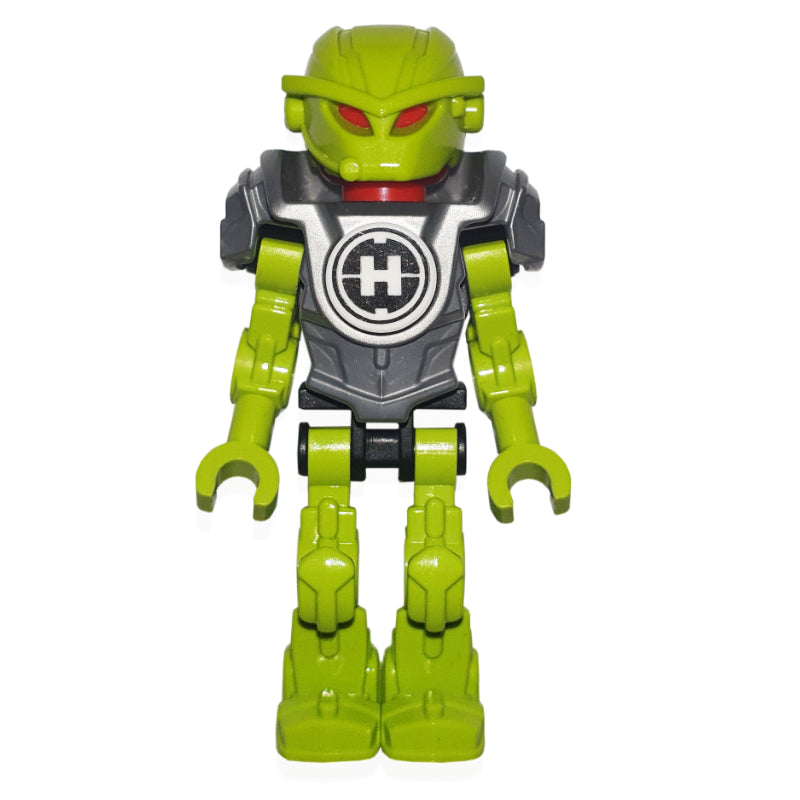 fig-006289 – Breez in Flat Silver Armor
