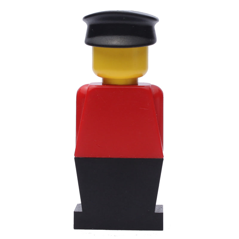 fig-006381 – LEGOLAND Red Torso, Black Legs, Black Hat