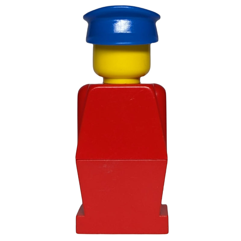 fig-006389 – LEGOLAND Red with Blue Hat