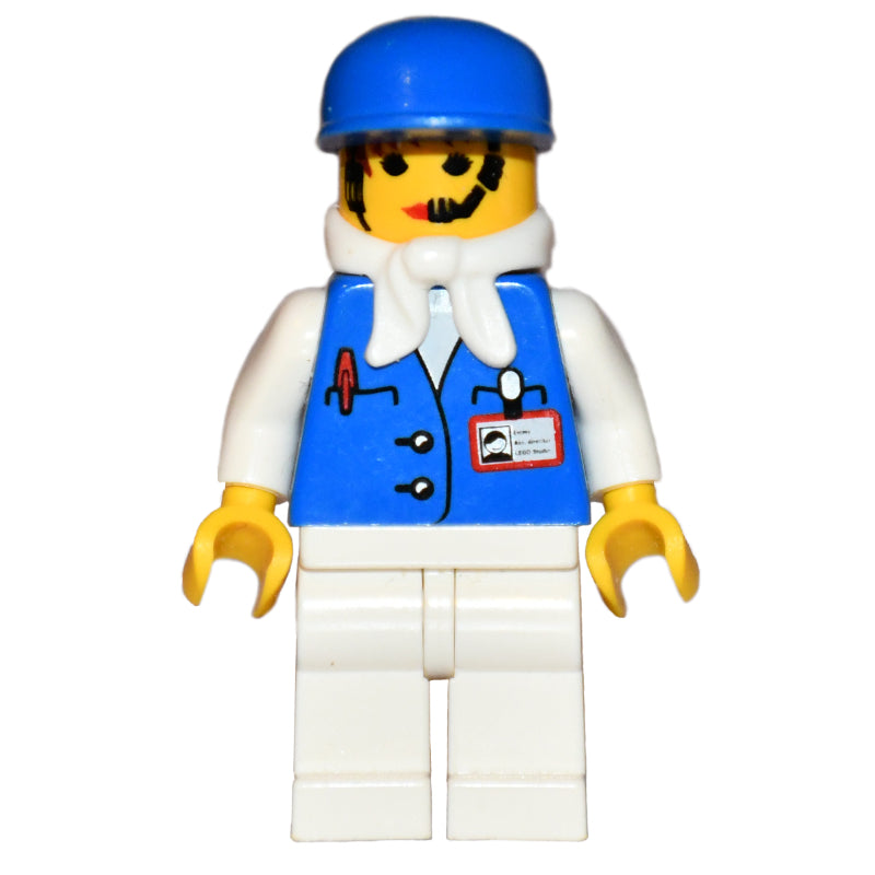 fig-006391 – Assistant - Female, White Bandanna, Blue Cap