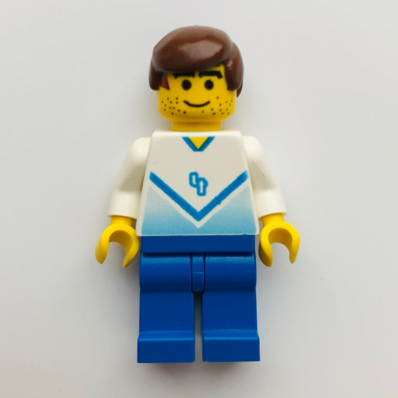 fig-006411 – Soccer Player White Torso, Blue Legs, #4