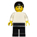 fig-006424 – Soccer Player White Torso, Black Legs, Black Hair, Freckles