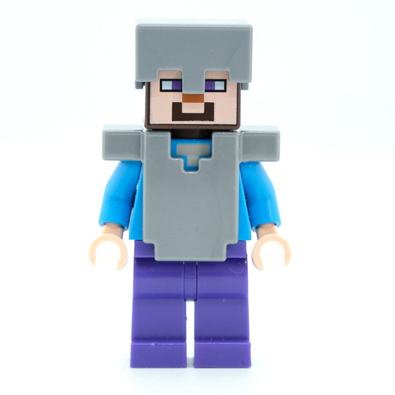 fig-006482 – Steve in Flat Silver Helmet and Armor