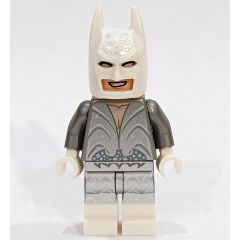 fig-007061 – Batman, Glitter Silver Suit, White Cowl