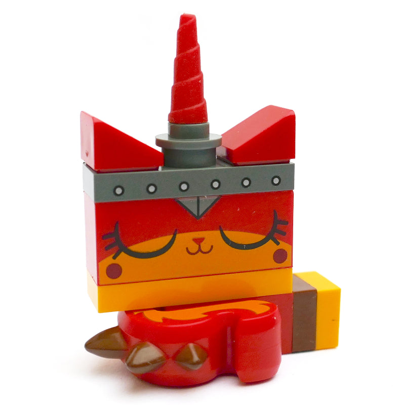 fig-007072 – Unikitty / Warrior Kitty, Sleeping