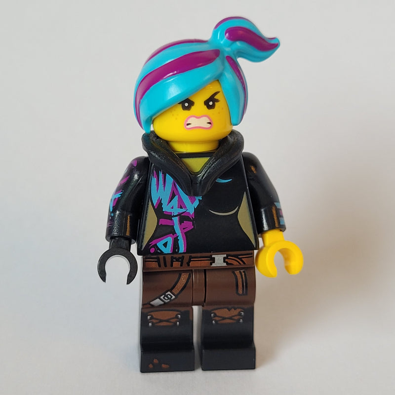 fig-007079 – Lucy Wyldstyle, Medium Azure Hair