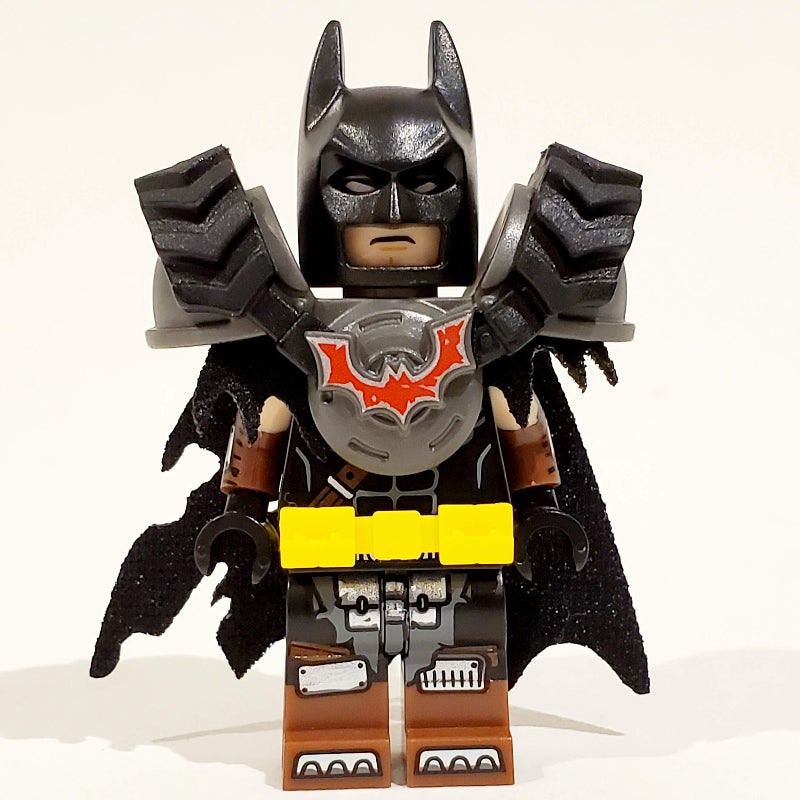 fig-007087 – Batman, Battle Armor, Brown Boots