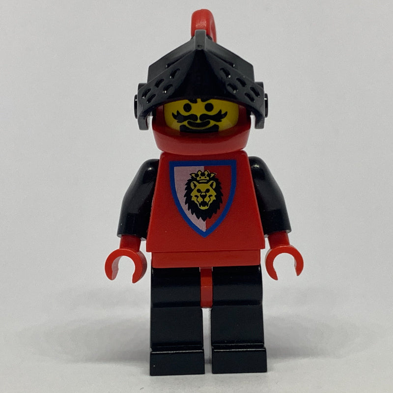 fig-007108 – Knight (Royal Knights) - Black Legs, Red Helmet, Red Plume