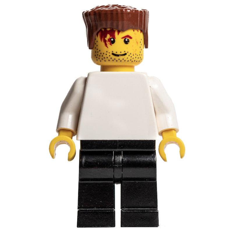 fig-007130 – Soccer Player White Plain Torso, Black Legs 4