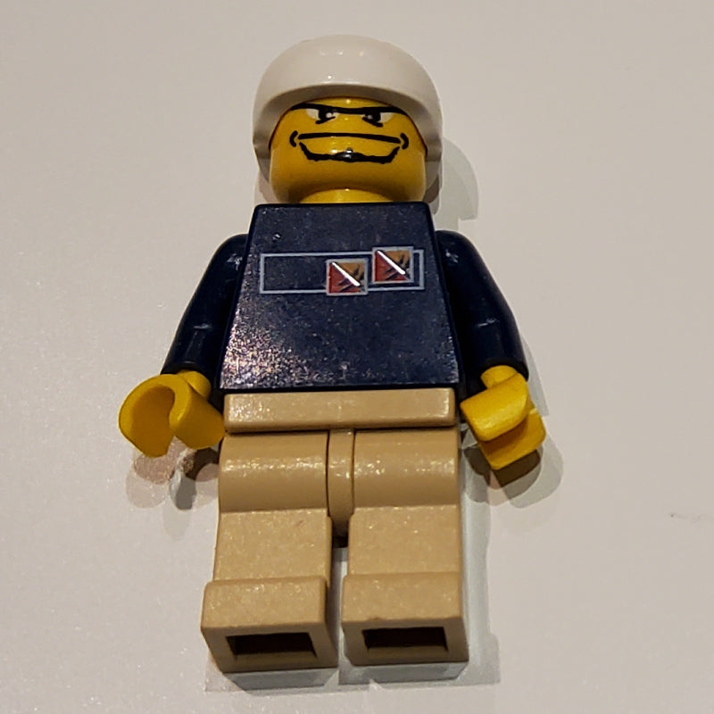 fig-007150 – Skateboarder, Dark Blue, White Helmet