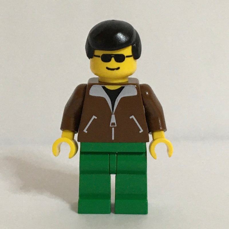 fig-007173 – Man - Brown Jacket, Green Legs