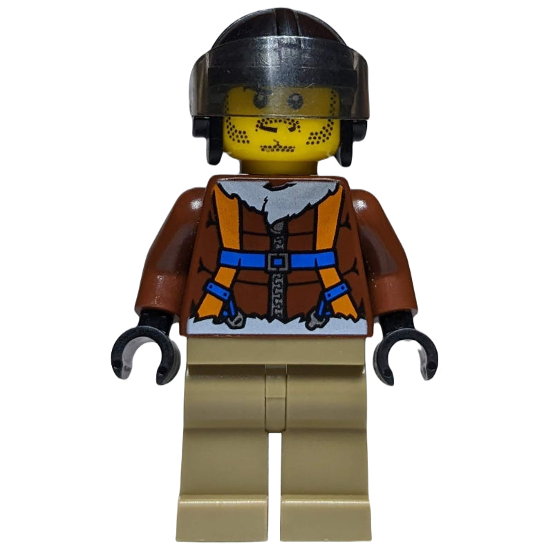 fig-007222 – Arctic Explorer, Pilot, Black Helmet, Stubble