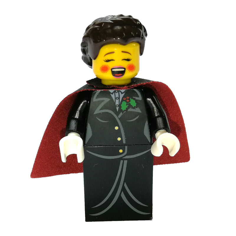 fig-007338 – Caroler, Woman, One Cape