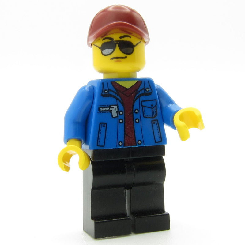 fig-007530 – Race Official, Blue Torso, Black Blue Legs, Dark Red Cap