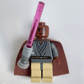 fig-007679 – Mace Windu, Light-up Lightsaber