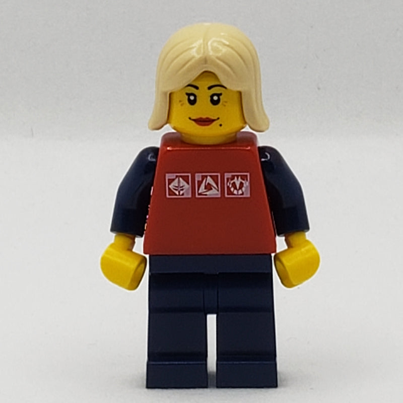 fig-007726 – Woman, Red Shirt with Dark Blue Arms, Dark Blue Legs, Tan Hair