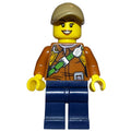 fig-007751 – Explorer, Woman, Shirt with Straps and Radio, Dark Tan Cap