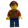 fig-007754 – Explorer, Woman, Shirt with Straps and Radio, Reddish Brown Hair