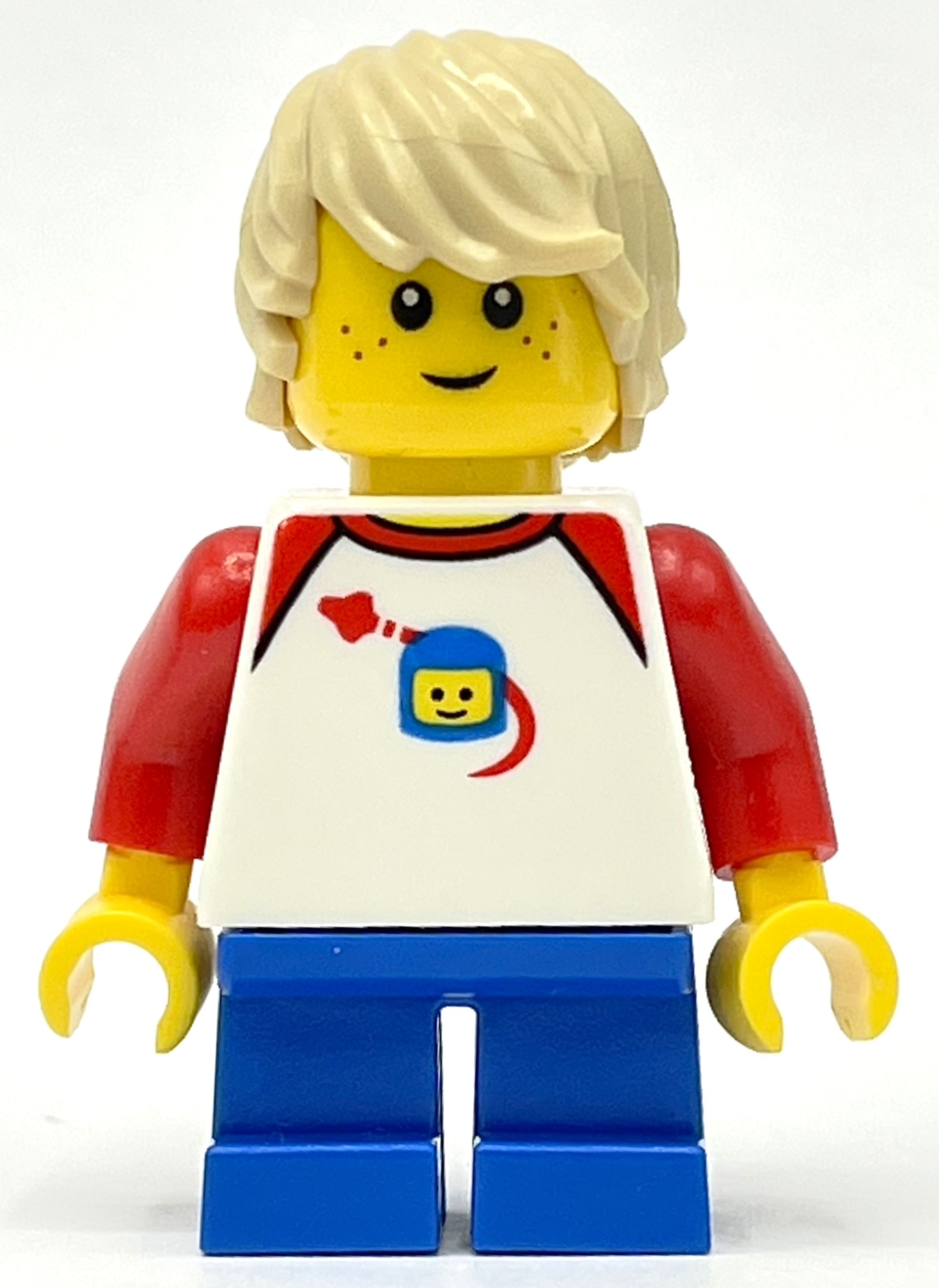 fig-008440 – Kid, White Torso, Blue Legs, Tan Hair