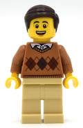 fig-008446 – Medium Nougat Torso, Tan Legs, Dark Brown Hair
