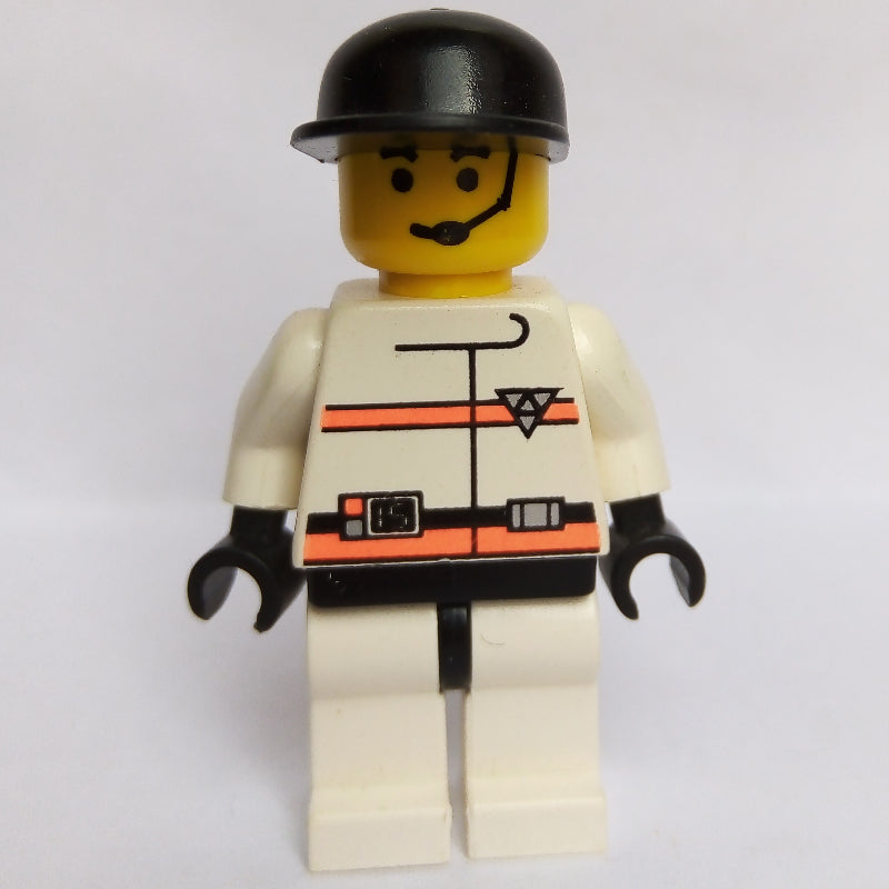 fig-008536 – Res-Q Man, Black Cap, Headset