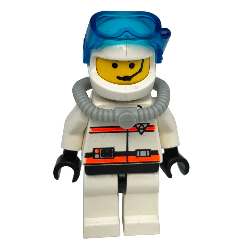 fig-008540 – Res-Q Man, Helmet with Mask, Airtanks, Headset