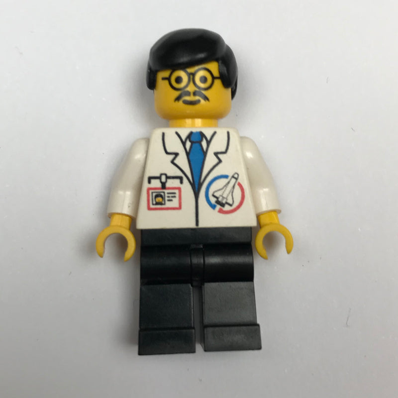 fig-008661 – Launch Command Ground Crew, White Jacket, Black Hair, Moustache and Glasses