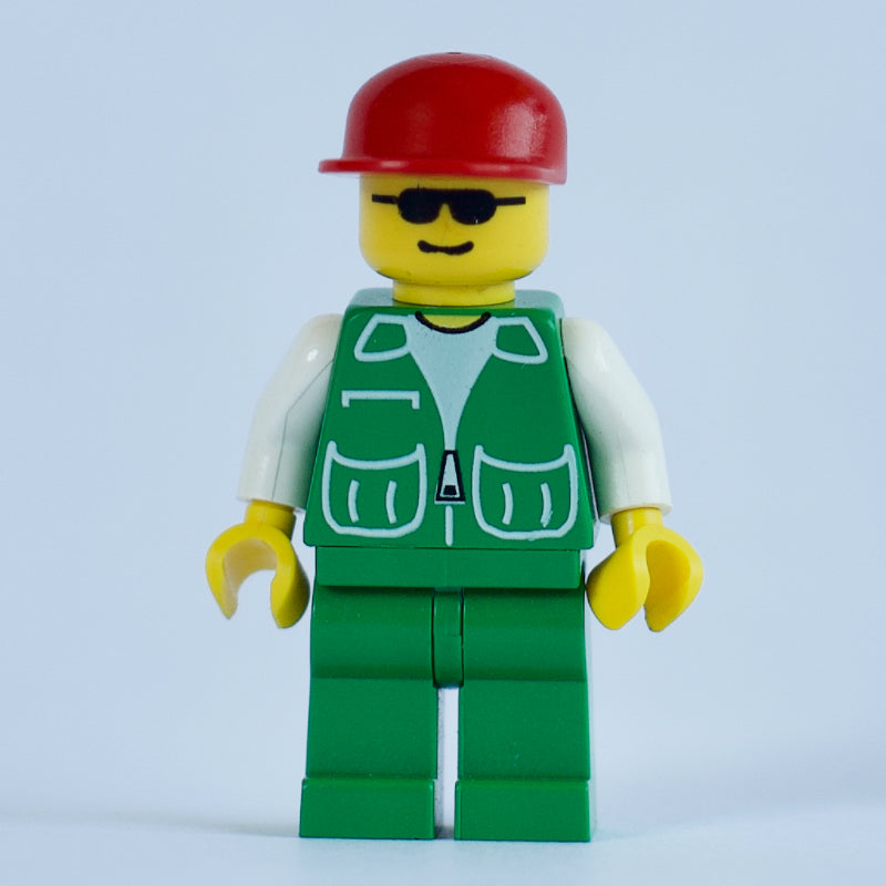 fig-008718 – Man, Green Jacket, Green Legs, Red Cap, Sunglasses