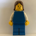 fig-008766 – Woman, Plain Blue, Brown Hair