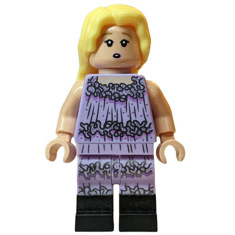 fig-008957 – Luna Lovegood, Lavender Dress
