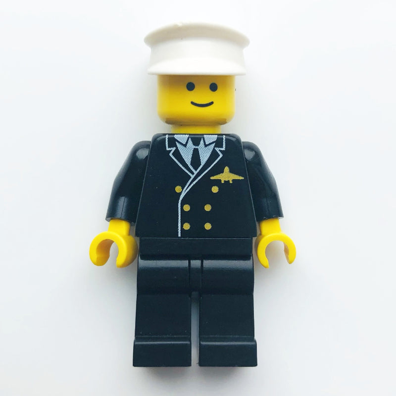 fig-008985 – Pilot, Black Suit with Tie and Airplane Badge, White Hat