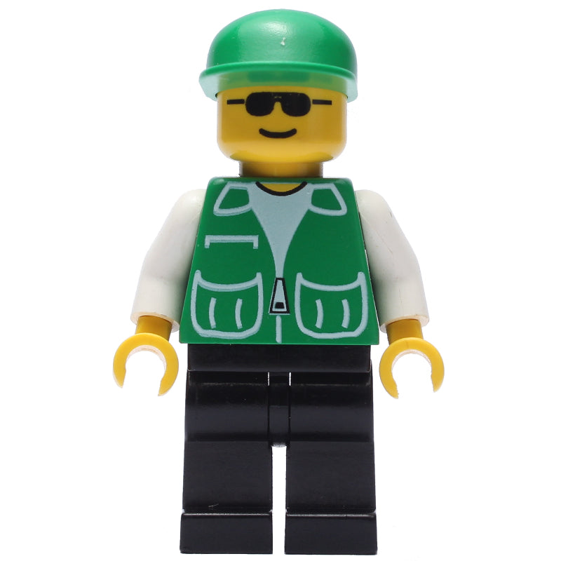 fig-009008 – Man, Green Jacket, Black Legs, Green Cap, Sunglasses