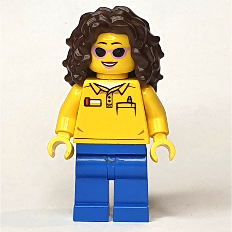 fig-009221 – Yellow Torso, Blue Legs, Dark Brown Hair