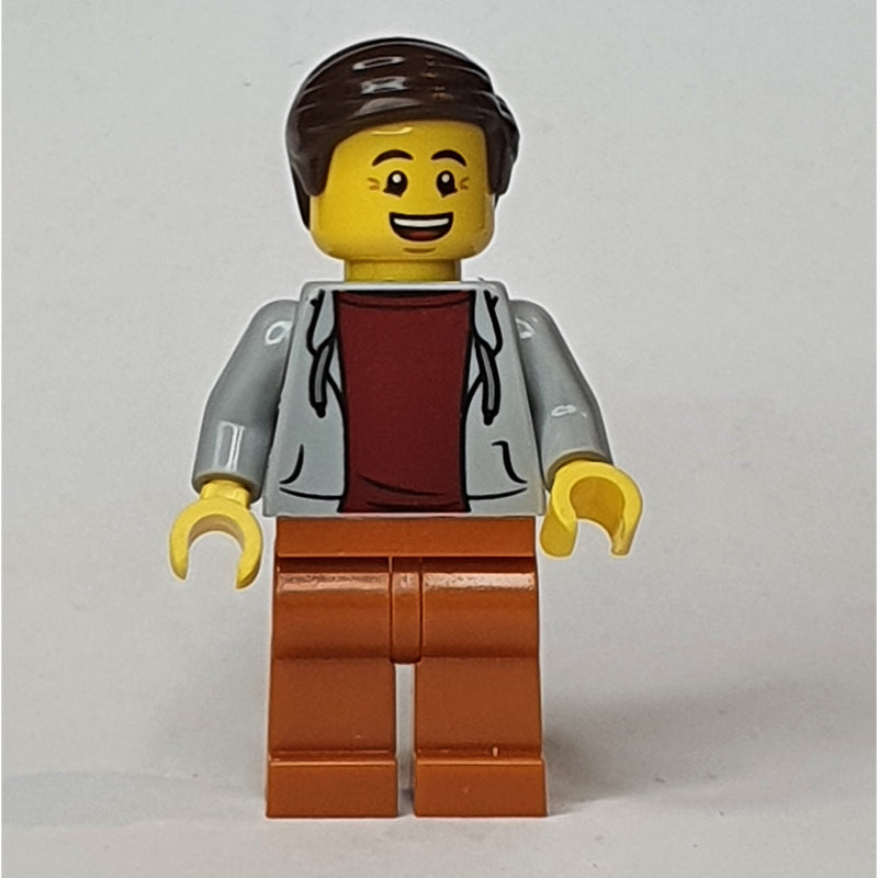 fig-009224 – Light Bluish Grey Torso, Dark Orange Legs, Dark Brown Hair