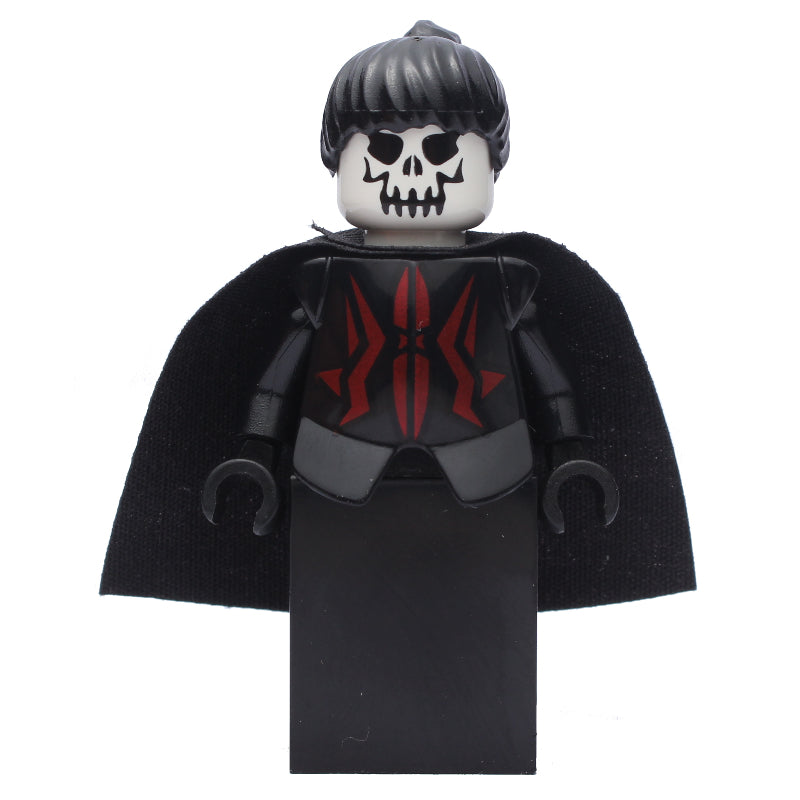 fig-009252 – Queen, Skull Head, Black Dress, Black Cape, Black Hair