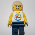 fig-009262 – White Torso, Dark Blue Legs, Tan Hair