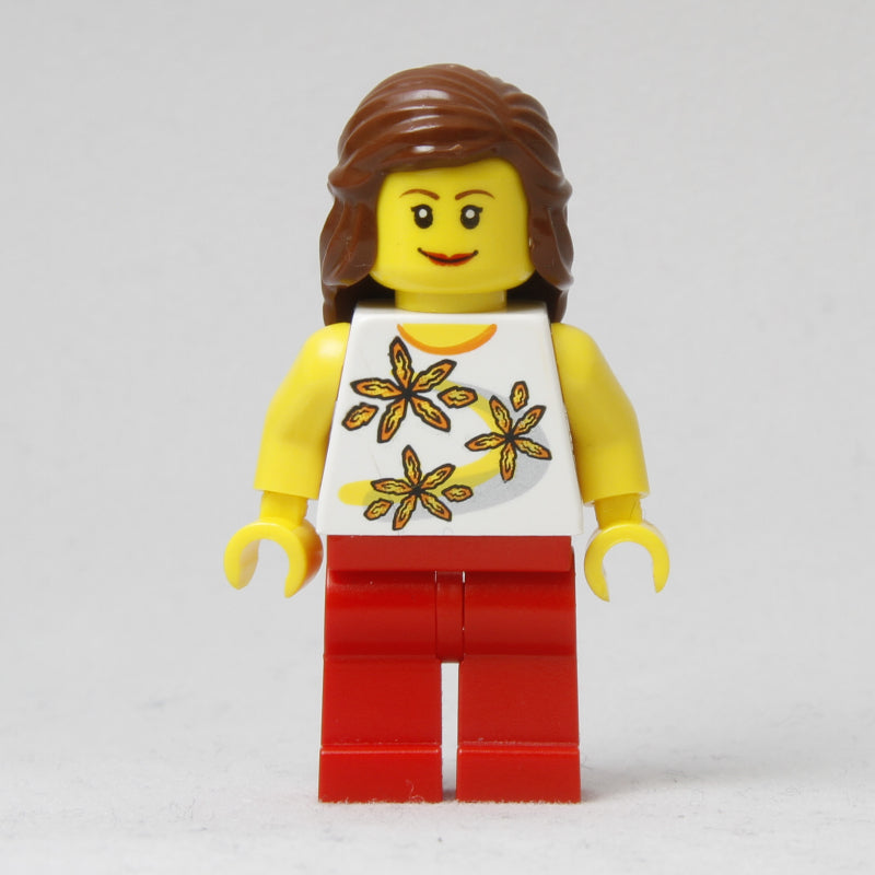 fig-009382 – White Torso, Red Legs, Reddish Brown Hair