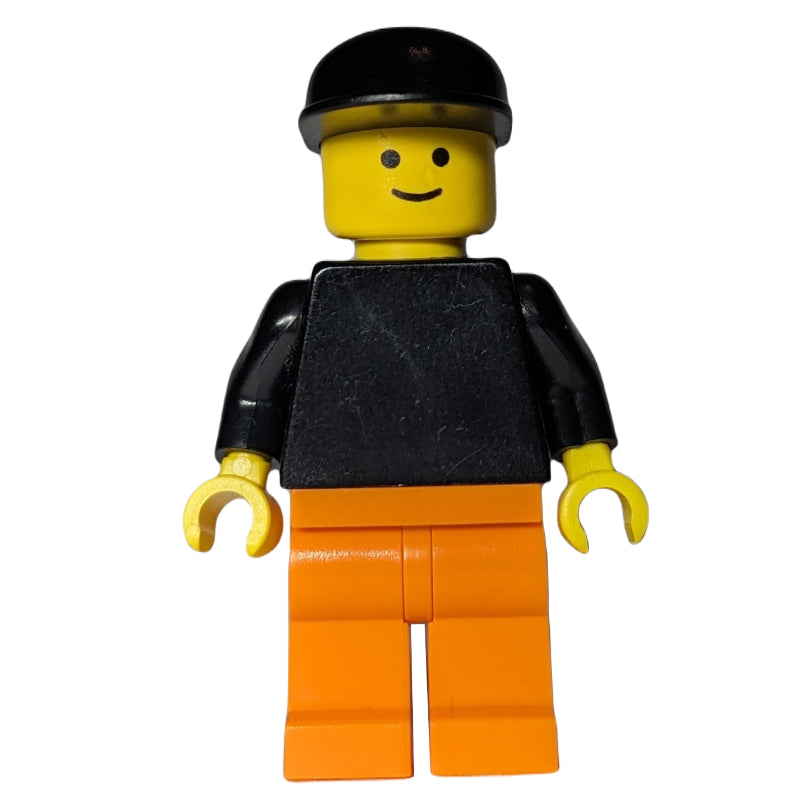 fig-009462 – Black Torso, Orange Legs, Black Cap
