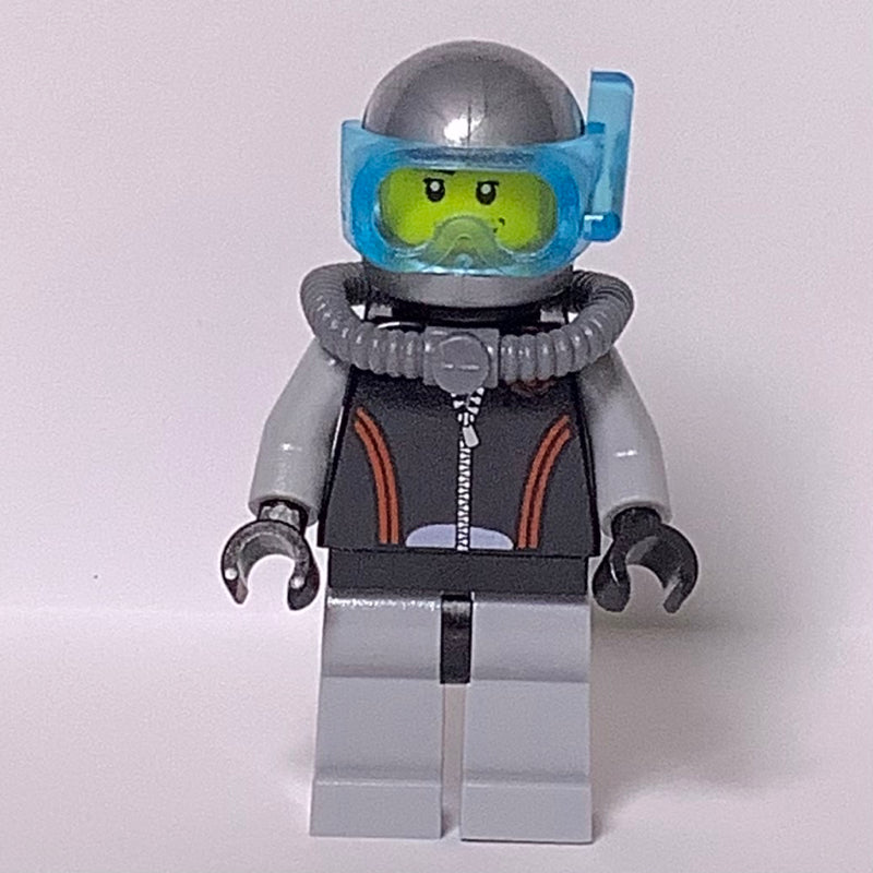 fig-009601 – Diver, Black and Gray Wetsuit, Helmet with Mask, Airtank, Stubble