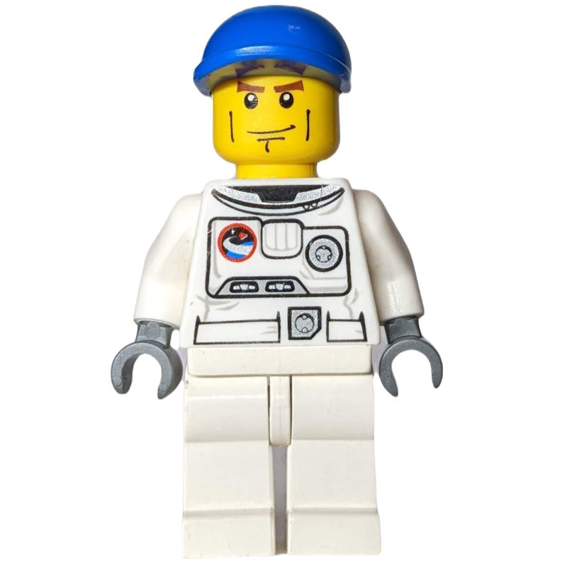 fig-009691 – Astronaut, White, Blue Cap, Cheek Lines