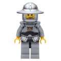 fig-009898 – Knight, Armor, Wide Brim Helmet