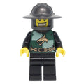 fig-010101 – Dragon Knight, Dark Green, Wide Brim Helmet, Gold Tooth