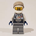 fig-010124 – Astronaut, Flat Silver, White Helmet with Visor