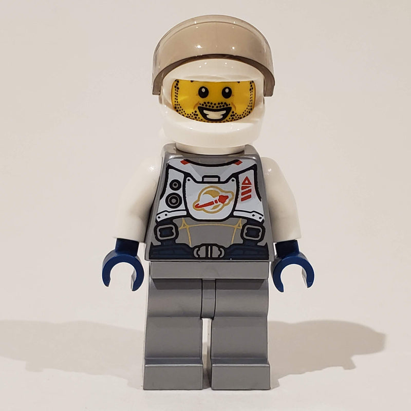 fig-010124 – Astronaut, Flat Silver, White Helmet with Visor