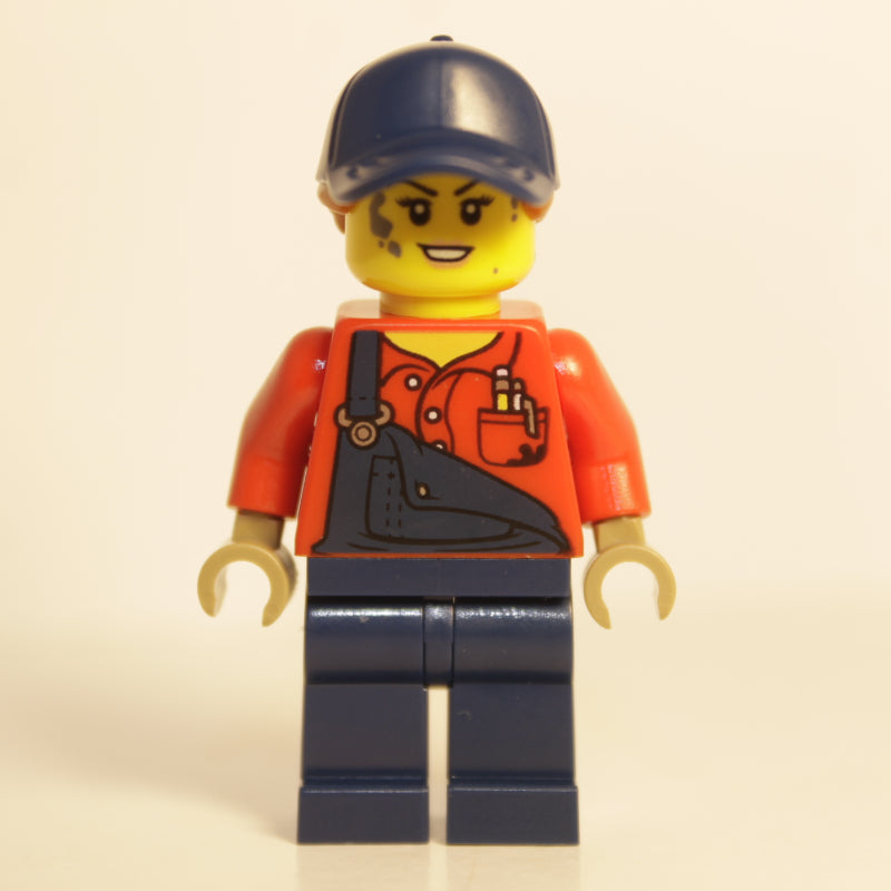 fig-010130 – Red Torso, Dark Blue Overall, Dark Blue Cap